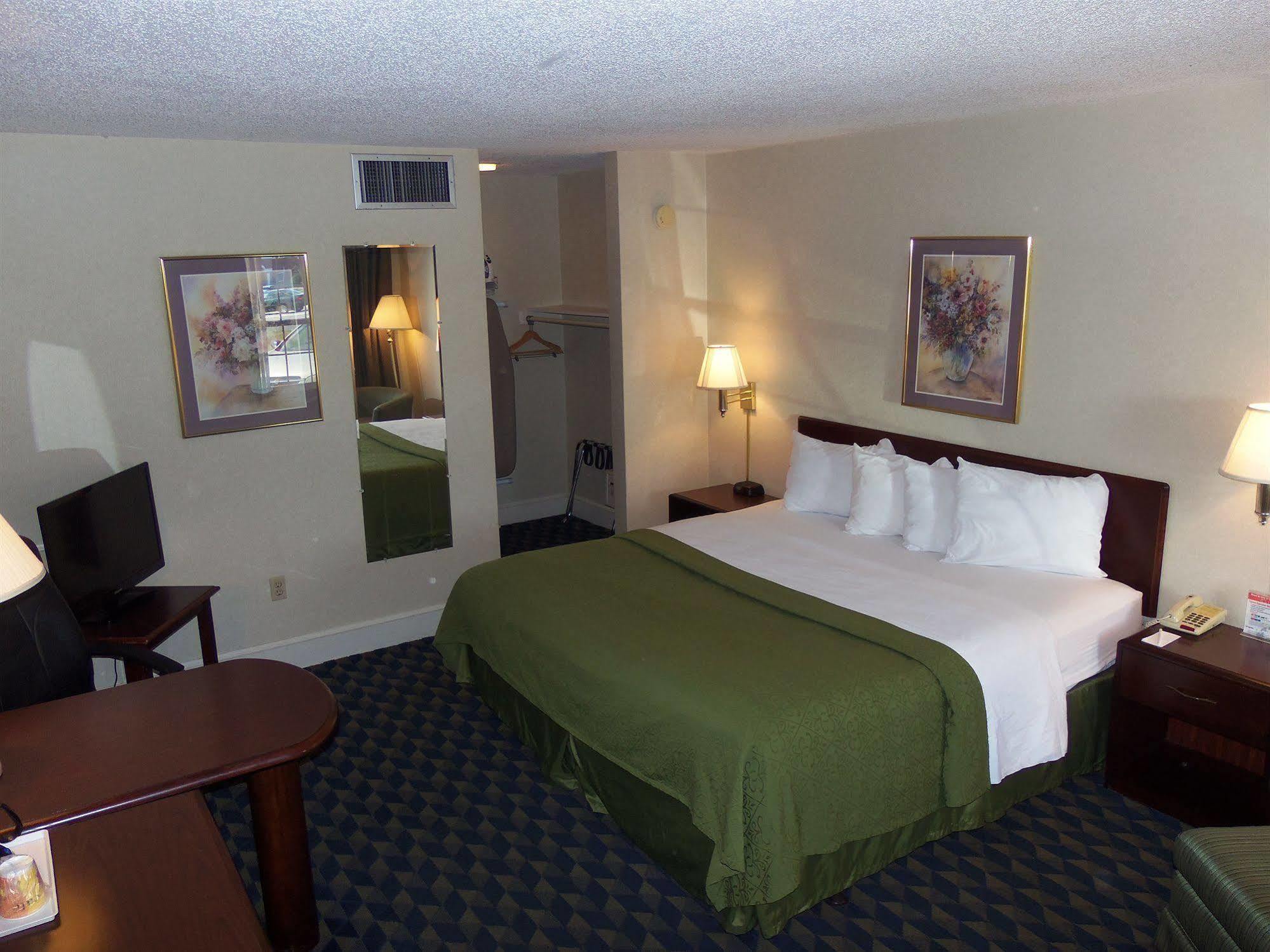 Governor House Inn Arlington/Falls Church Eksteriør billede