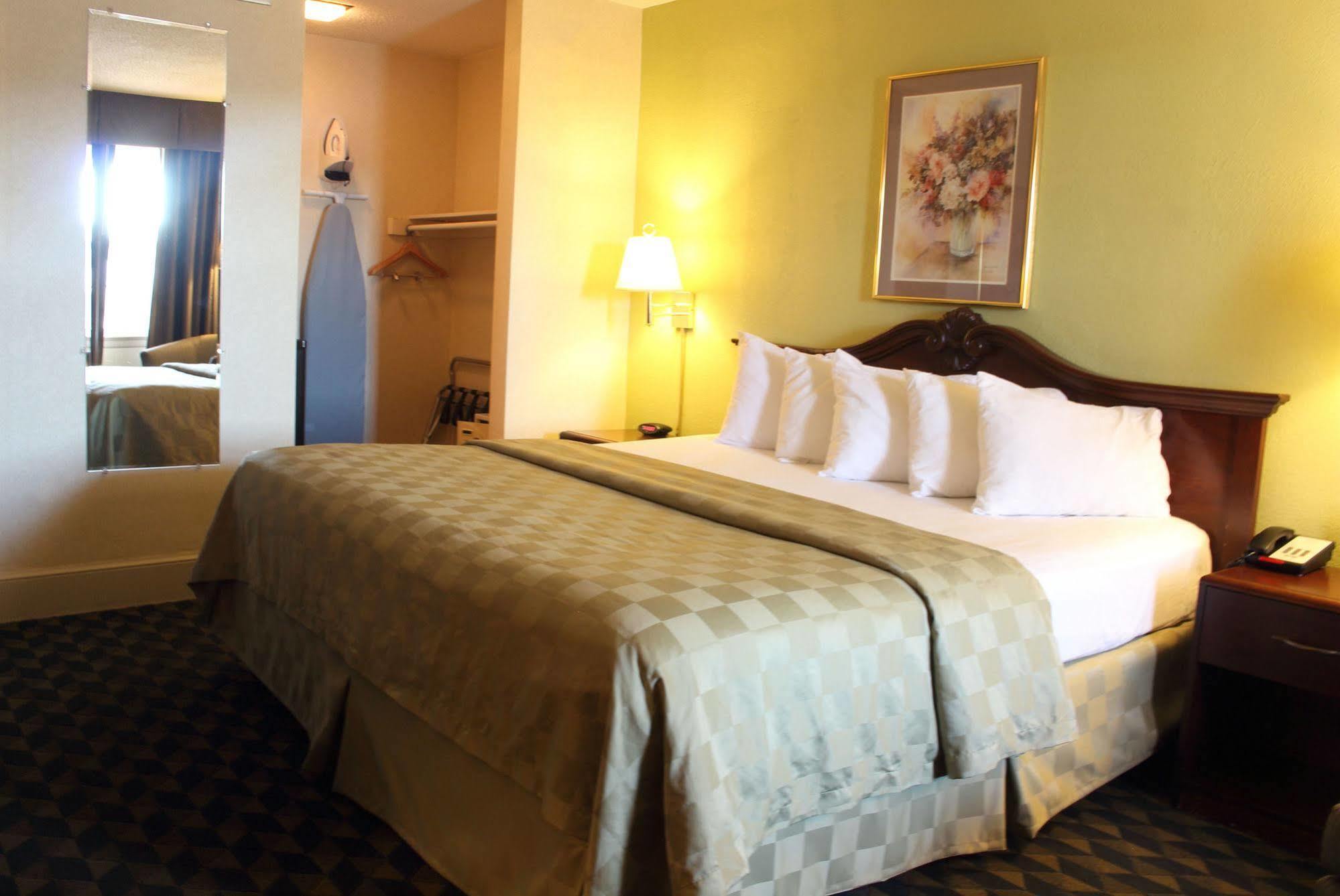 Governor House Inn Arlington/Falls Church Eksteriør billede